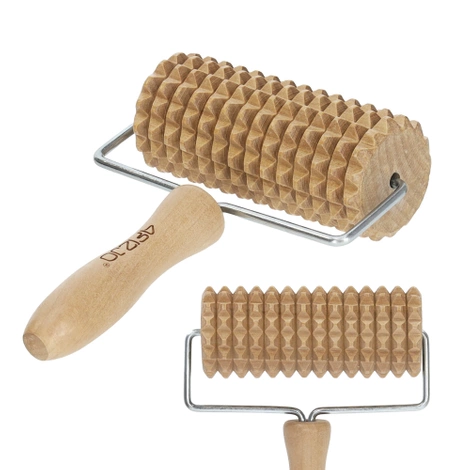 Dřevěný masážní válec