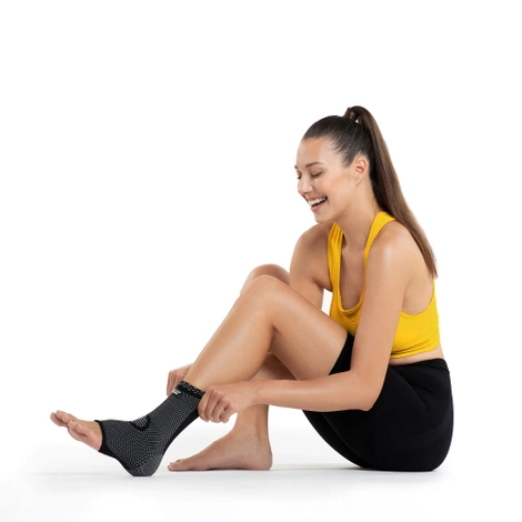 Elastická bandáž hlezenního kloubu L šedá