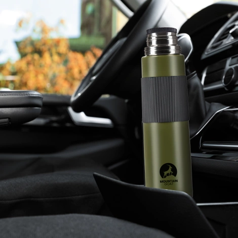 Cestovní termoska na kávu nebo čaj