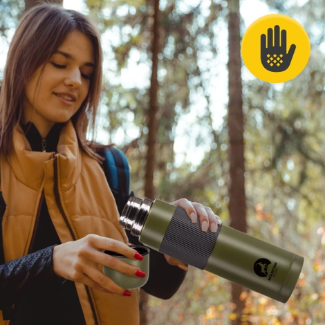 Cestovní termoska na kávu nebo čaj