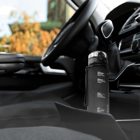 Sportovní láhev na vodu 650 ml černá