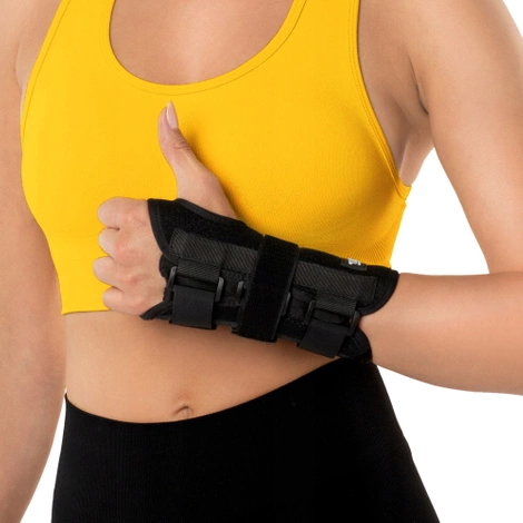 Zápěstní ortéza s pevnou dlahou