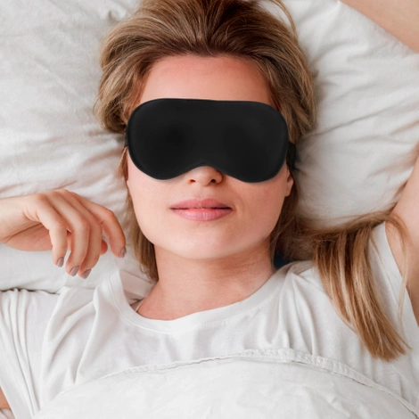 Hedvábná maska na spaní