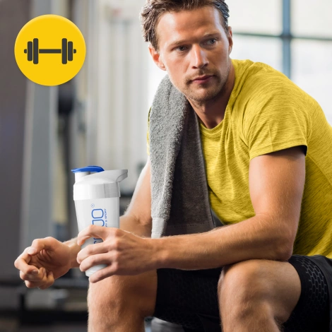 Sportovní šejkr ULTRA na proteinové nápoje 700 ml