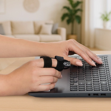 Univerzální stabilizátor prstu